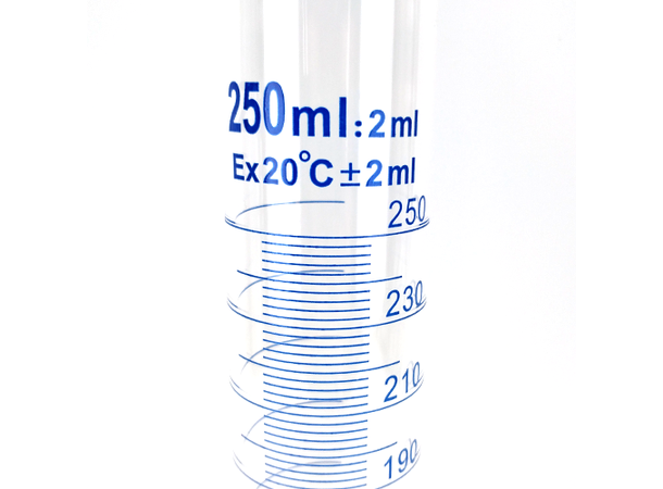 Mätcylinder 250 ml, av borosilikatglas