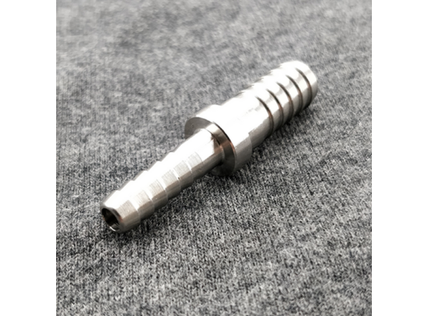 Övergång 6 mm till 8 mm slangnippel