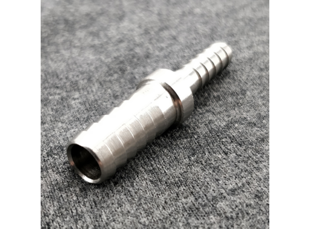Övergång 6 mm till 8 mm slangnippel