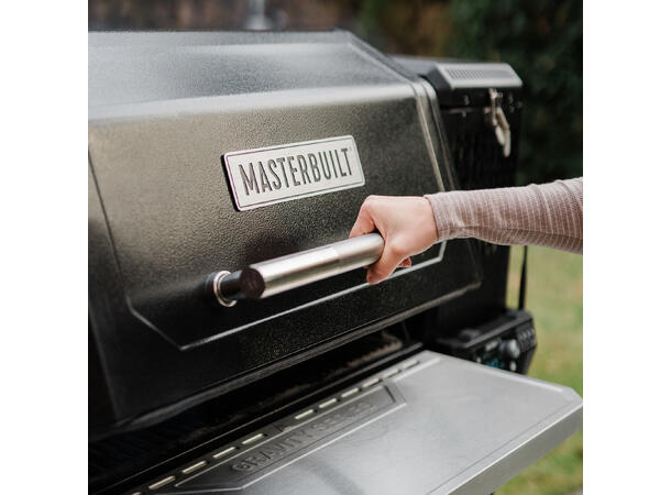 Masterbuilt® Gravity Series XT Digital Charcoal Grill & smoker