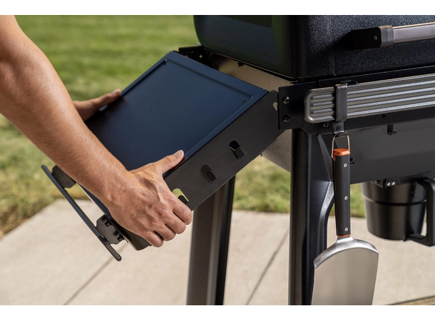 Traeger Woodridge pro